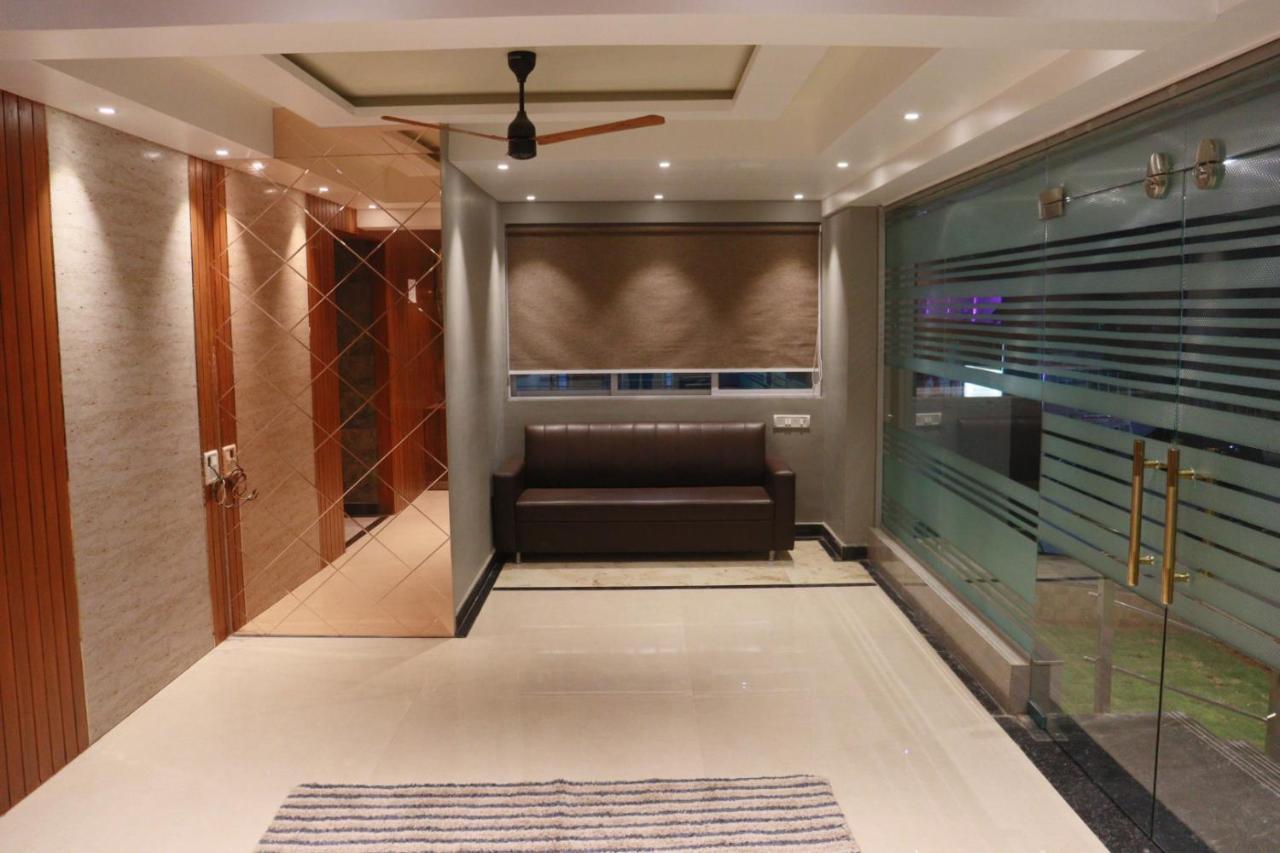Hotel Candor Amigo Airoli Mind Space نافي مومباي المظهر الخارجي الصورة